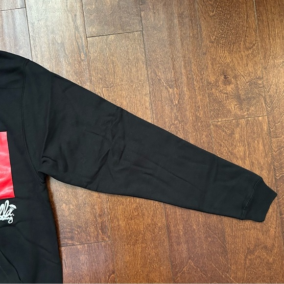 Umbrella Clothing Black and Red “Tour Life” Unisex Hoodie, Size Small - Picture 5 of 9